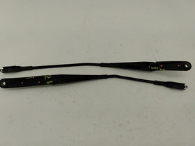 Audi TT Pair Of Windshield Wiper Arms - 0
