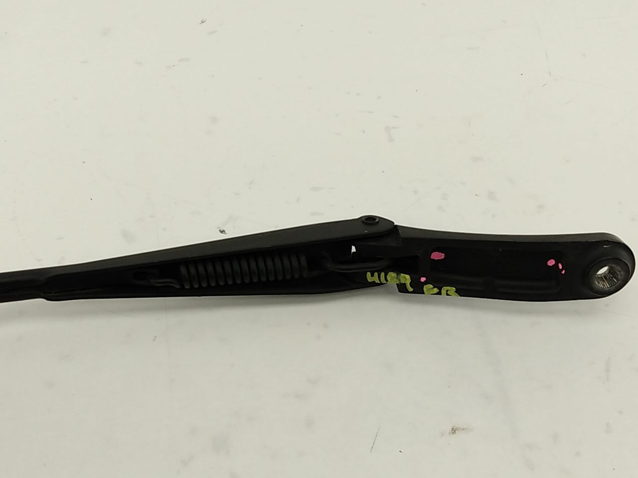 Audi TT Pair Of Windshield Wiper Arms