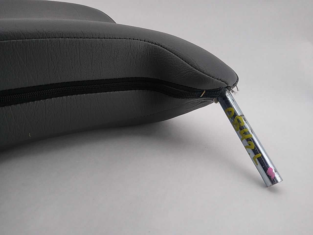 Volvo 850 Pair Of Front Headrests
