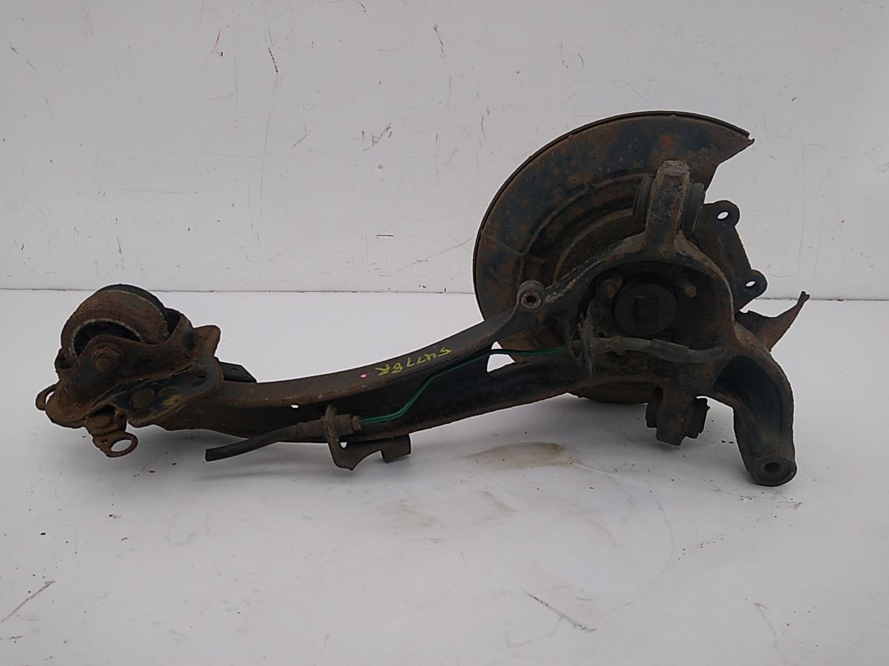 Saab 9-5 Passenger Right Rear Spindle Knuckle Hub - 0