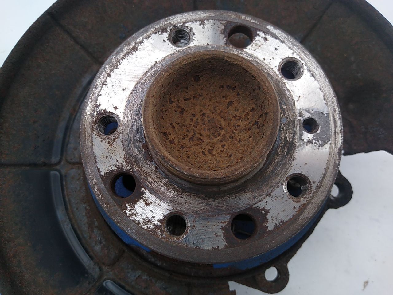 Saab 9-5 Passenger Right Rear Spindle Knuckle Hub