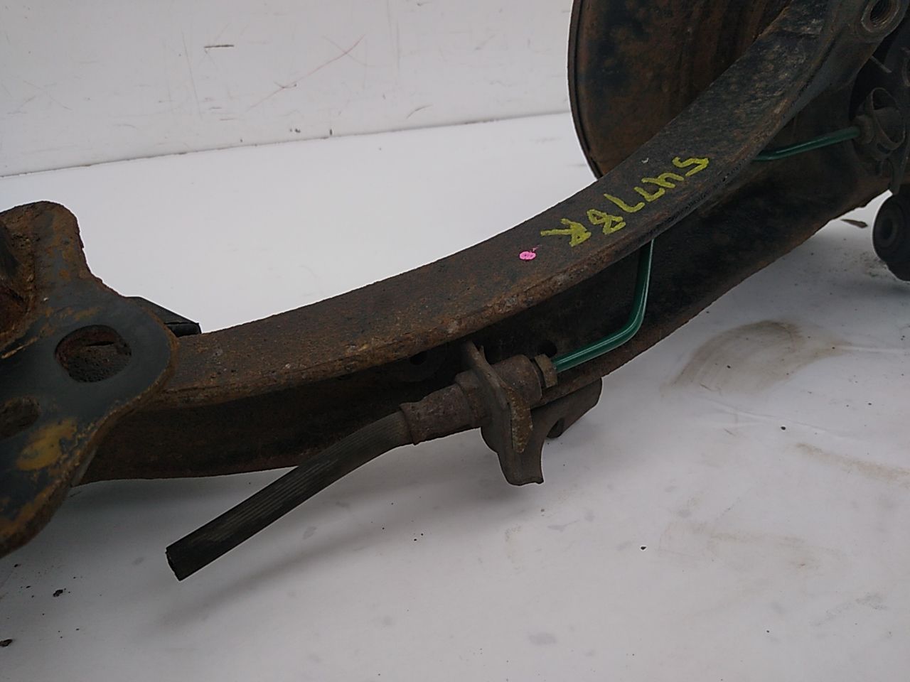Saab 9-5 Passenger Right Rear Spindle Knuckle Hub