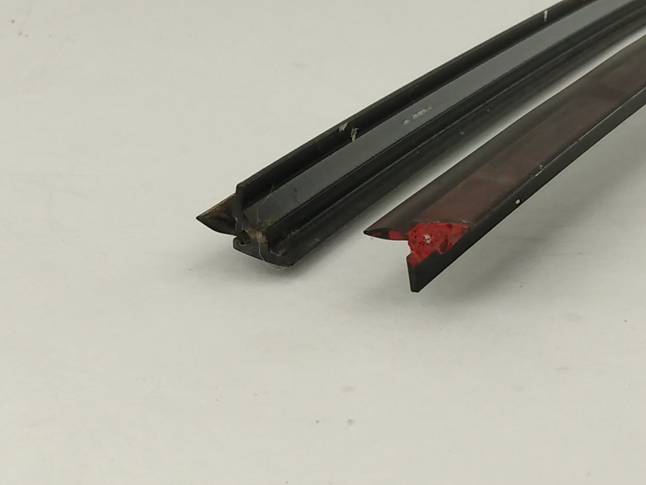 Audi TT Pair Of Door Upper Window Sill Moldings