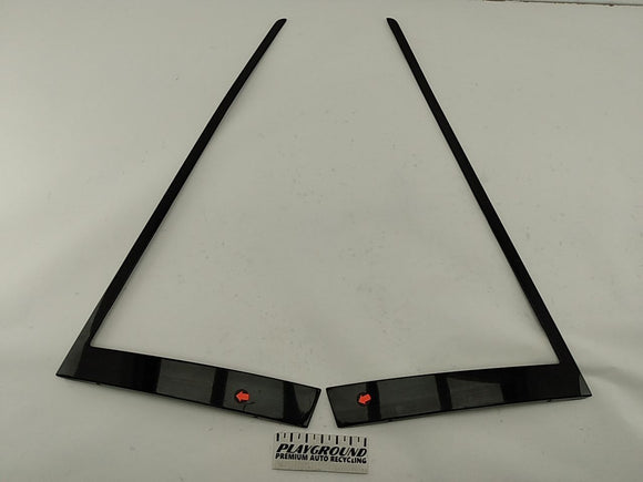 Volvo 850 Pair Of Rear Quarter Window Moulding Trims