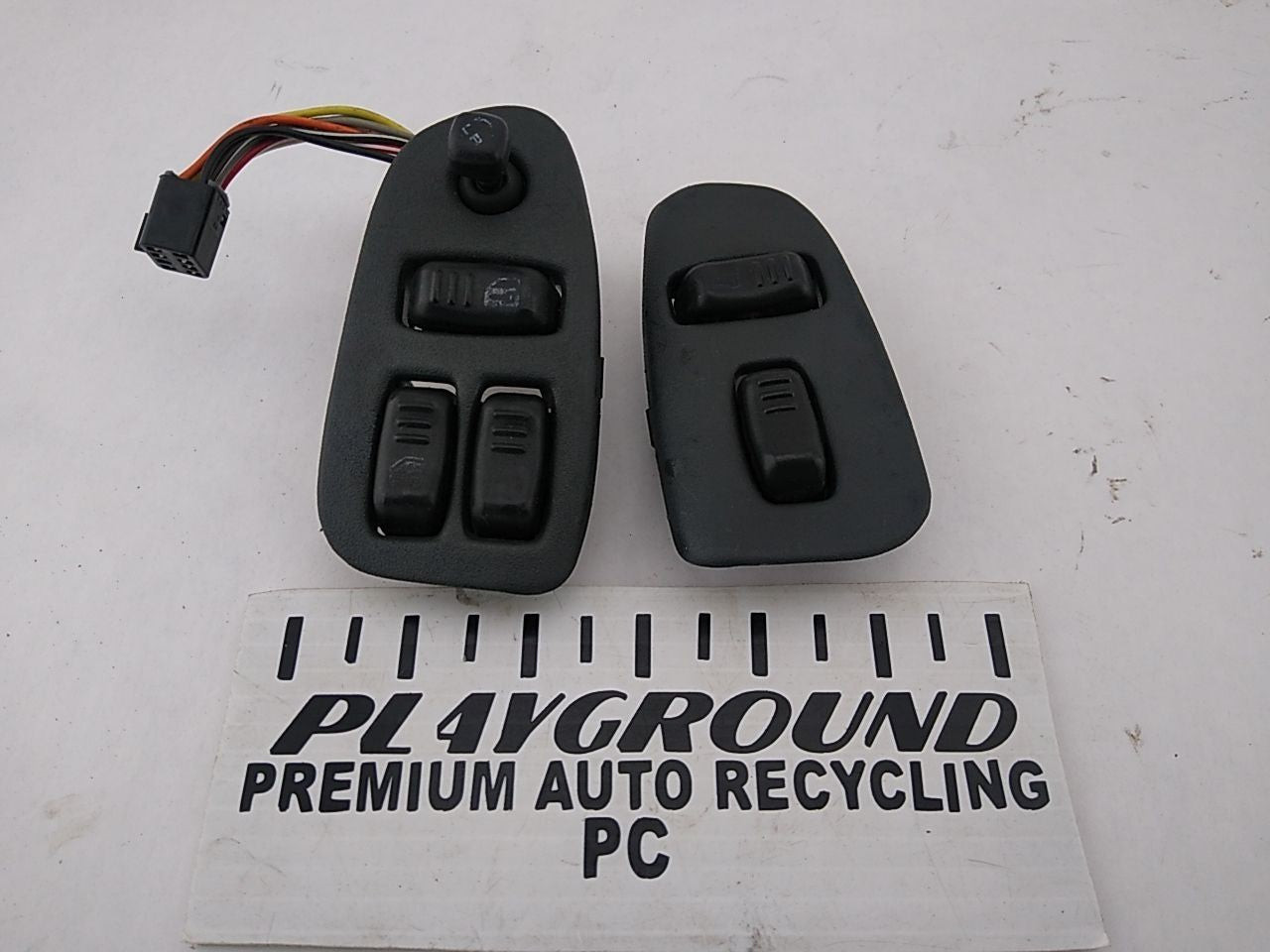 Chevrolet Camaro Pair Of Front Door Window Control Switches