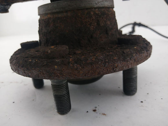 Dodge Charger Passenger Right Front Spindle Knuckle Hub