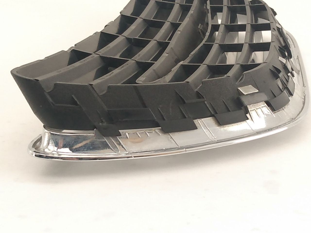 Saab 9-3 Front Center Grille