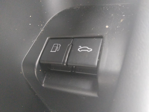 Audi TT Driver Left Front Door Trim Panel