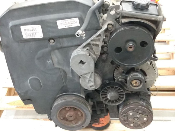 Volvo 850 Engine Assembly