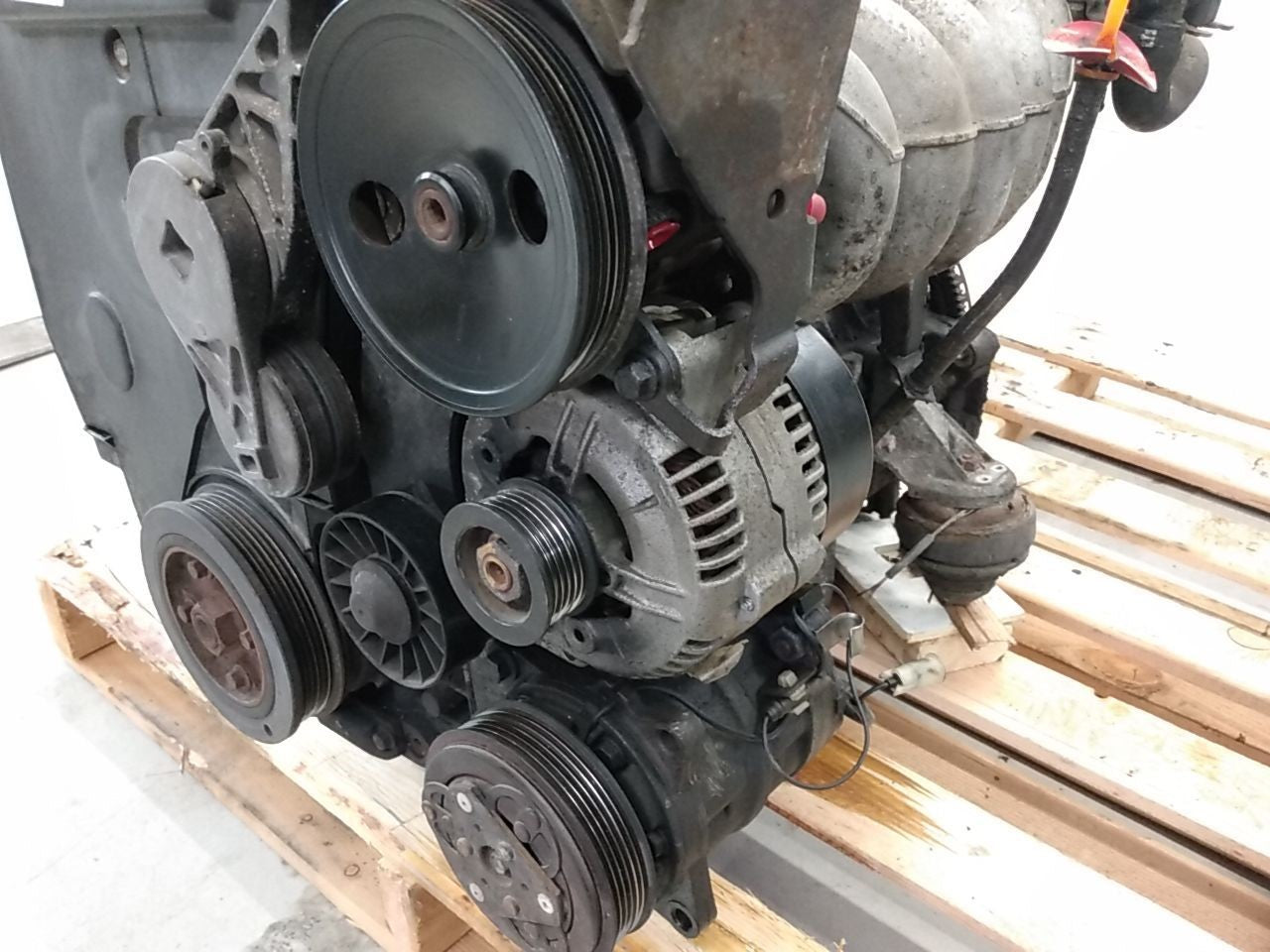 Volvo 850 Engine Assembly