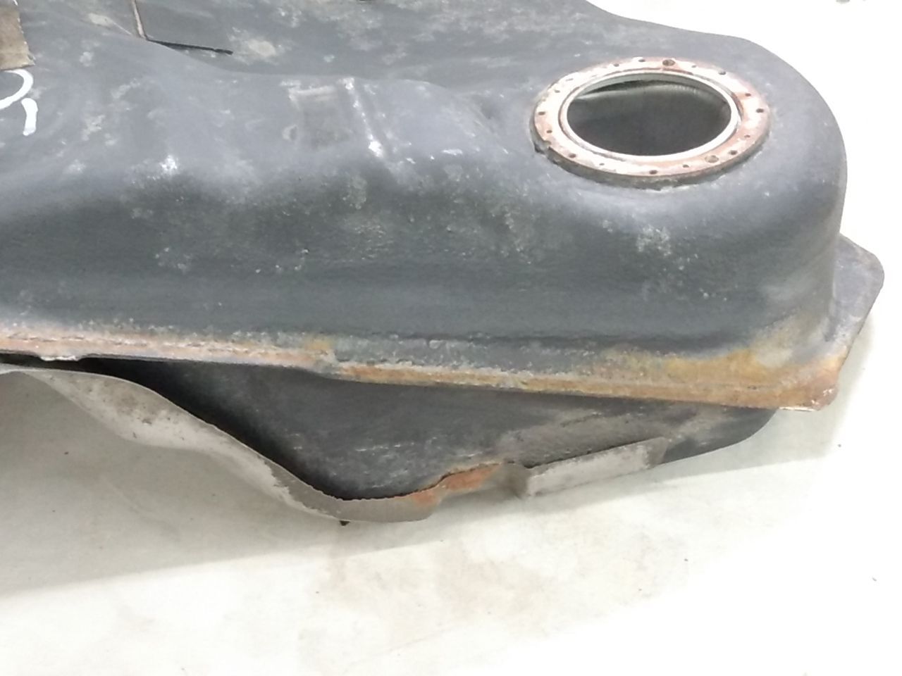 Lexus SC430 Fuel Gas Tank
