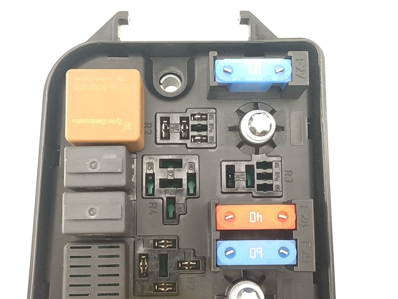 Saab 9-3 Engine Fuse Box