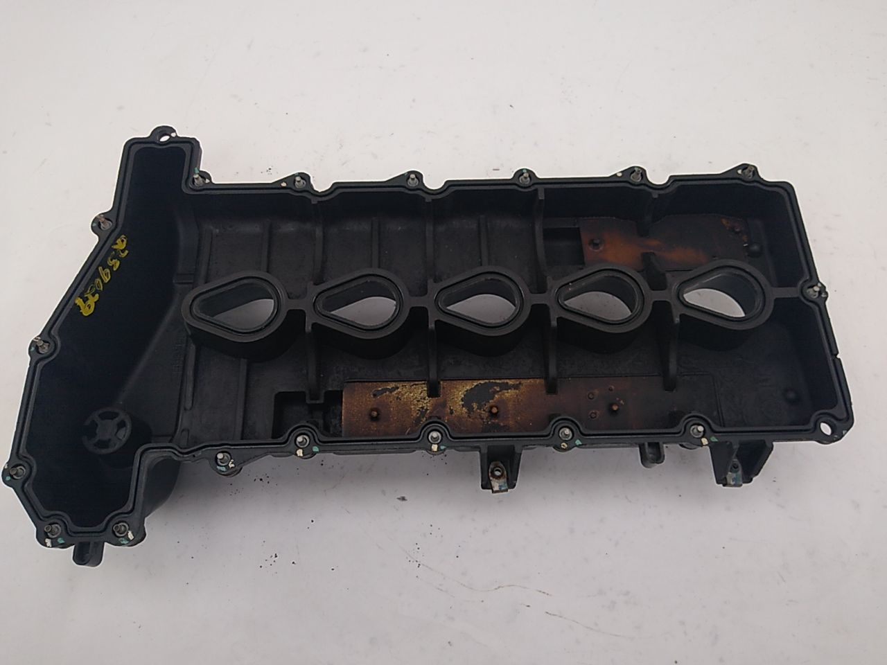 Hummer H3 Engine Valve Cover