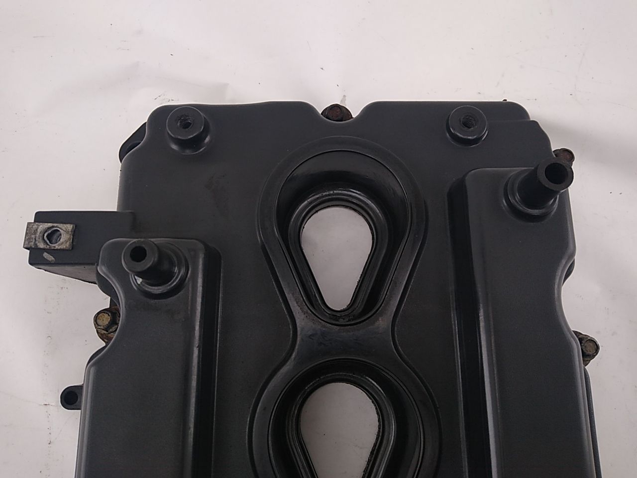 Hummer H3 Engine Valve Cover