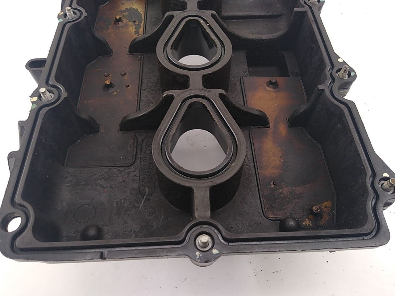 Hummer H3 Engine Valve Cover