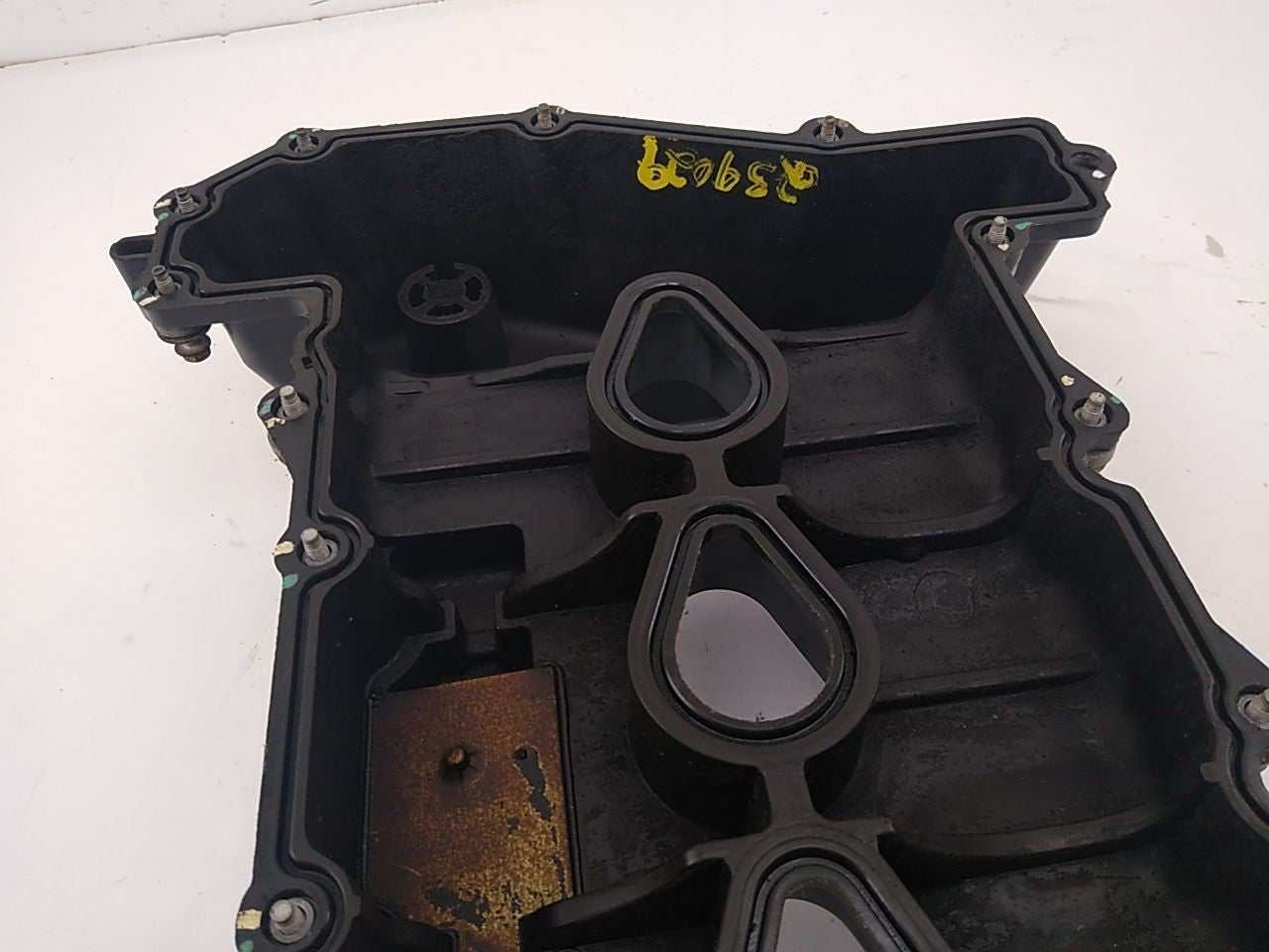 Hummer H3 Engine Valve Cover