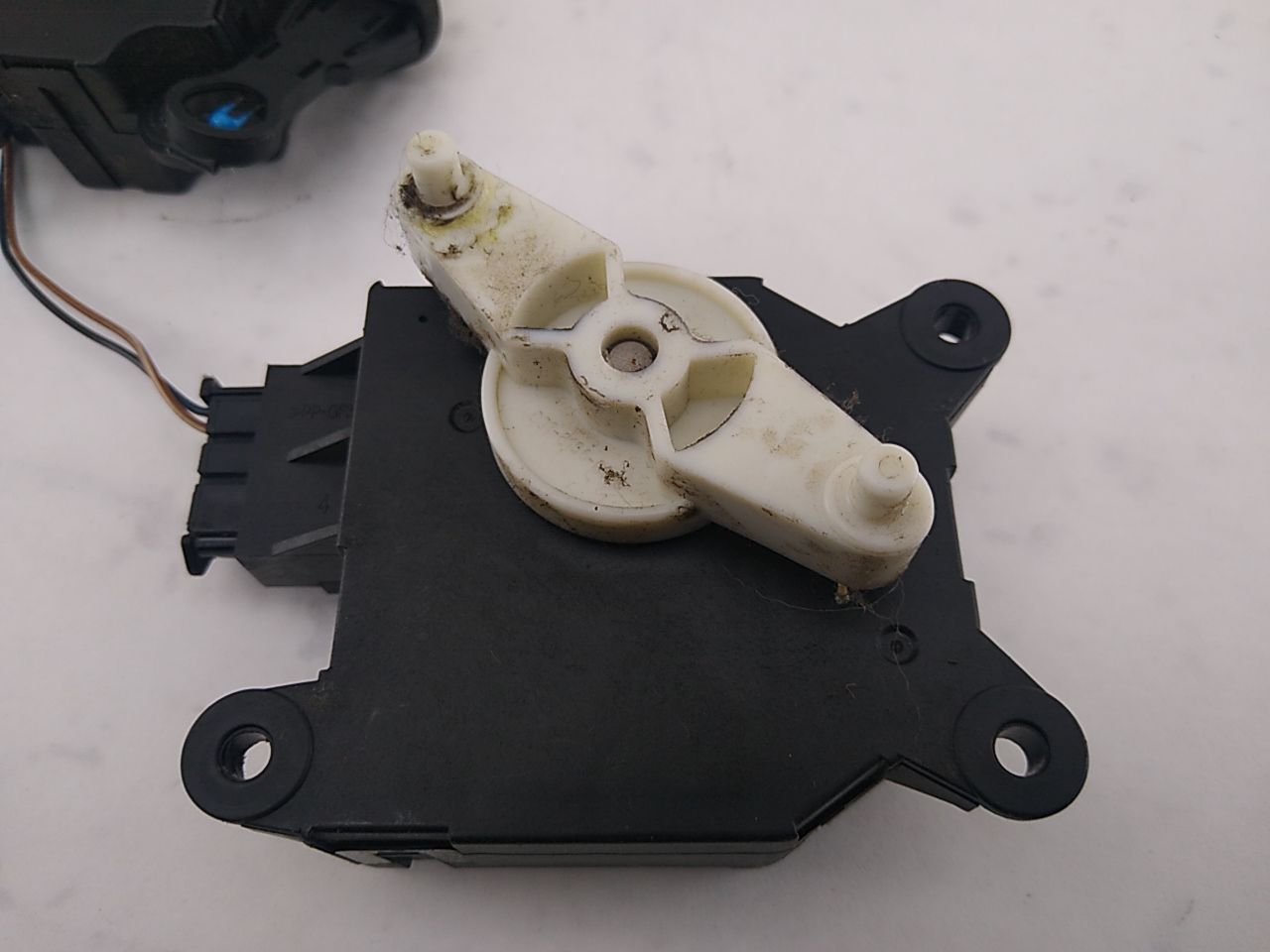 Saab 9-3 Set Of 6 AC Air Vent Flap Actuators - 0