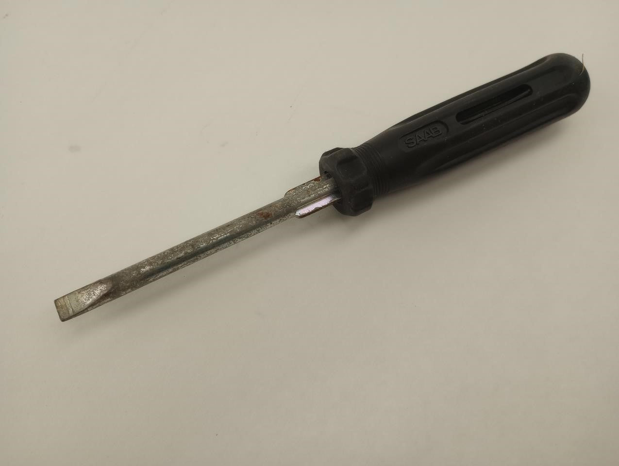 Saab 9-3 Emergency Spare Tire Tool Kit | Playground PAR