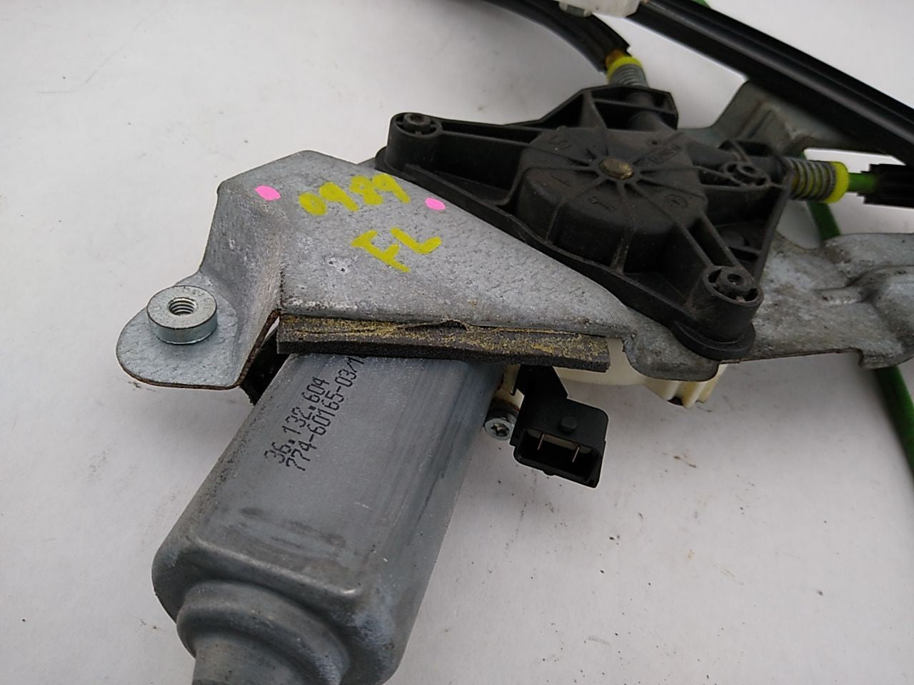 Saab 9-3 Driver Left Front Door Window Regulator