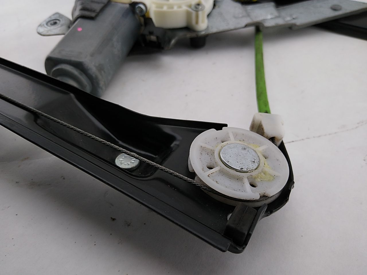 Saab 9-3 Passenger Right Front Door Window Regulator