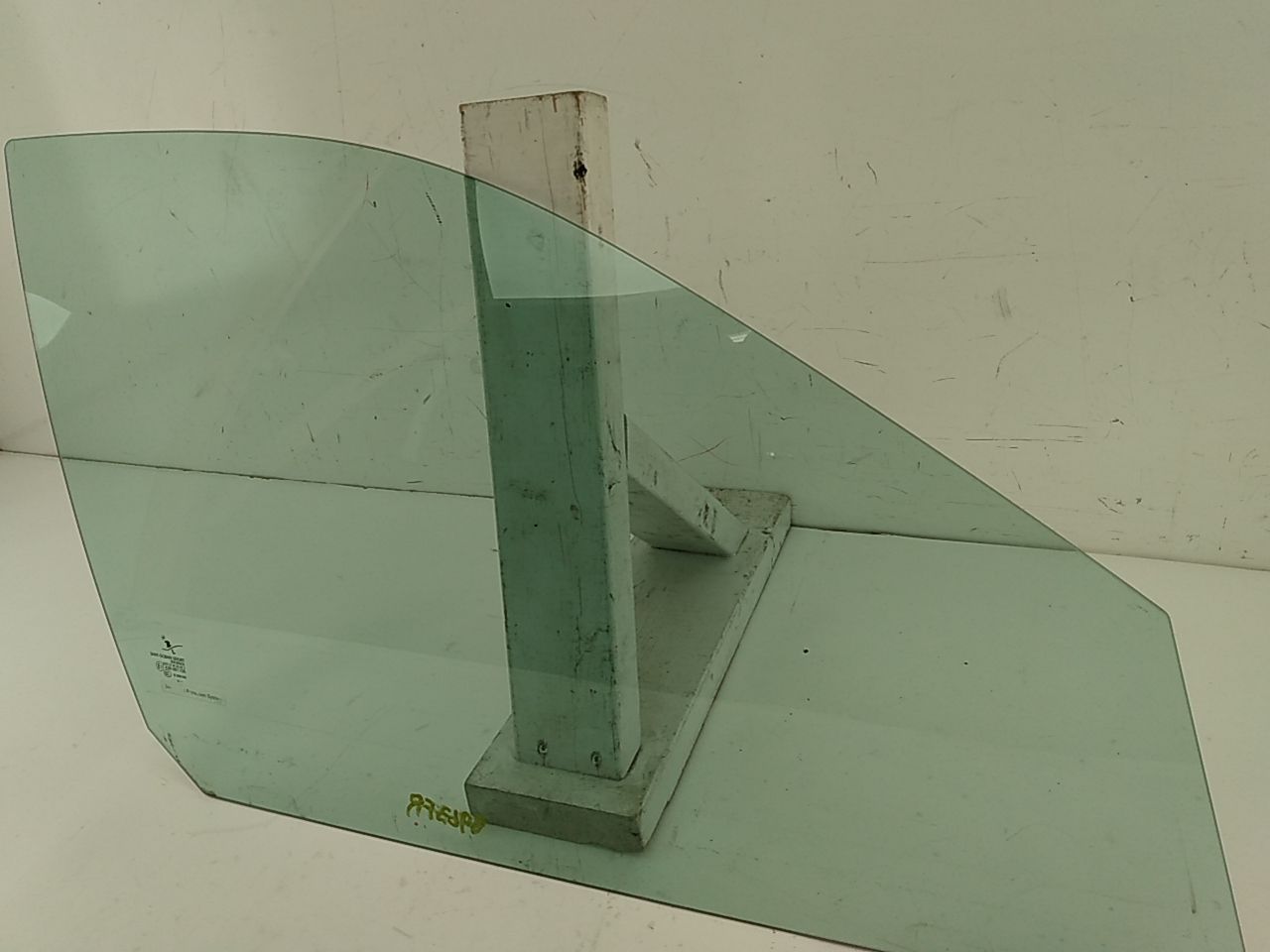 Saab 9-3 Passenger Right Front Door Window Glass
