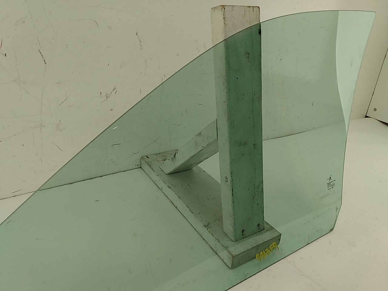 Saab 9-3 Passenger Right Front Door Window Glass