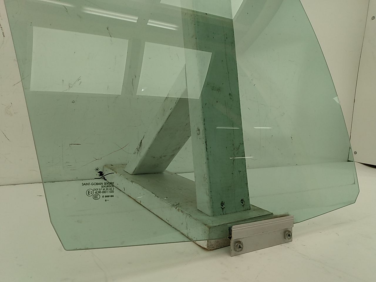 Saab 9-3 Passenger Right Rear Door Window Glass