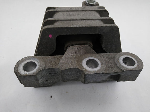 Saab 9-3 Passenger Right Engine Mount