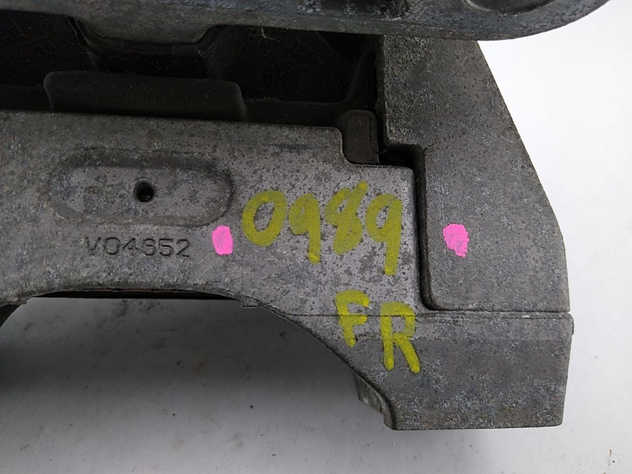 Saab 9-3 Passenger Right Engine Mount
