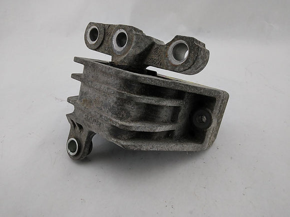 Saab 9-3 Passenger Right Engine Mount