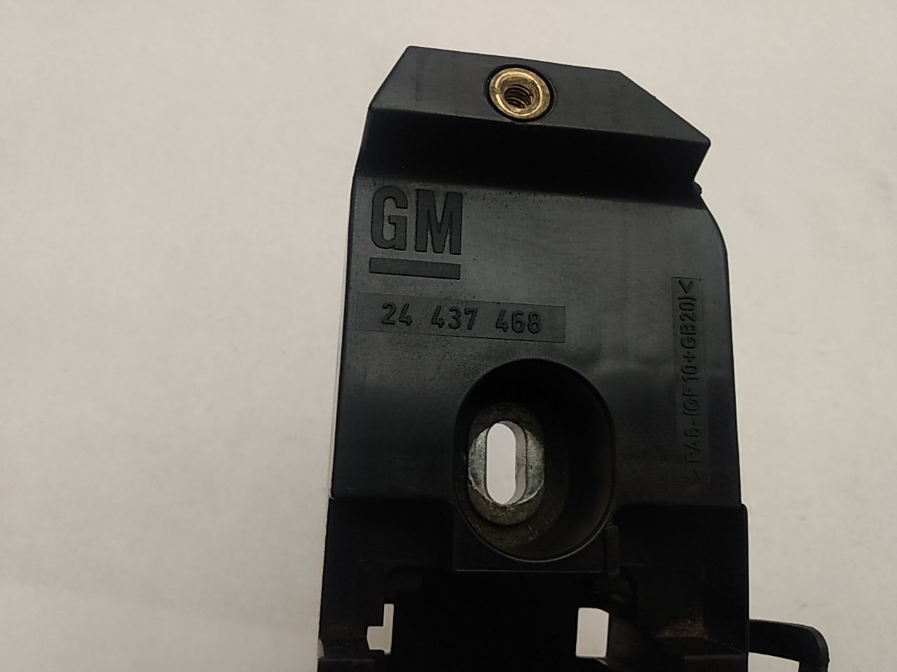 Saab 9-3 Engine Fuse Box Mount Bracket