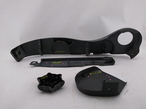 Saab 9-3 Set Of Front Right Lower Seat Trims