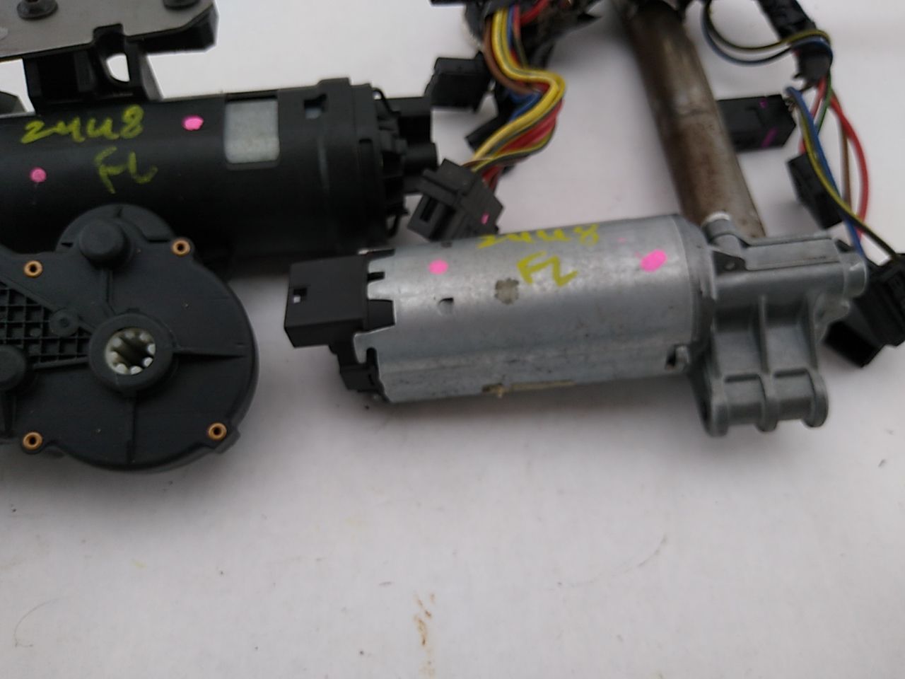 Saab 9-3 Set of Front Left Seat Motors - 0