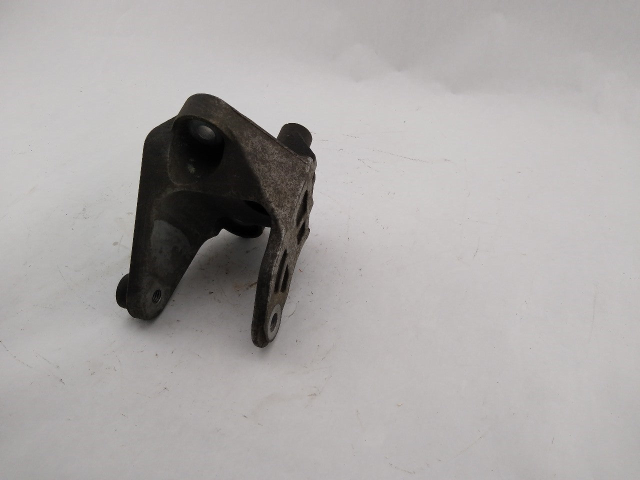 Saab 9-3 Transmission Mount Bracket