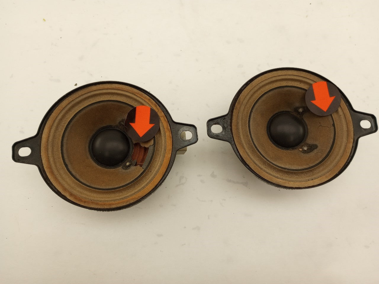 Saab 9-3 Set Of 7 Audio Speakers | Playground PAR