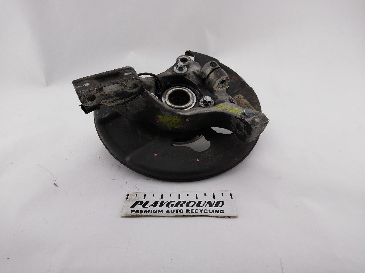 Saab 9-3 Driver Left Front Spindle Knuckle Hub