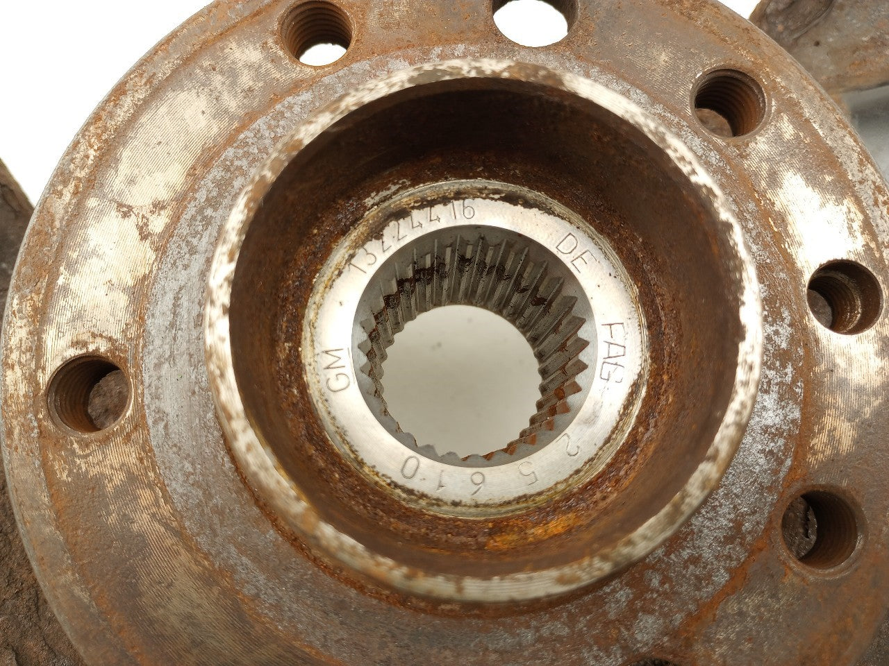 Saab 9-3 Driver Left Front Spindle Knuckle Hub