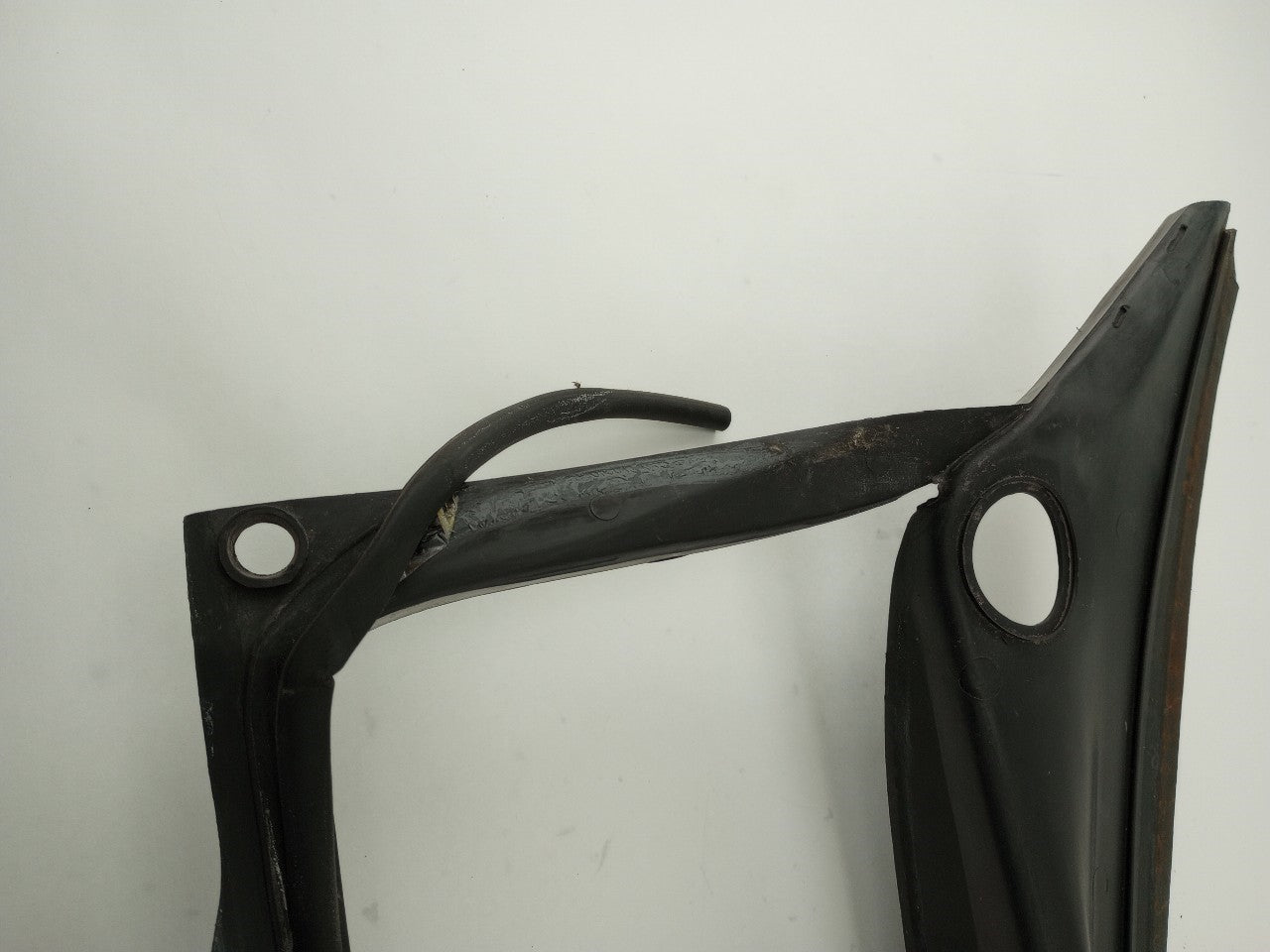 Volvo 850 Windshield Cowl Vent Panel