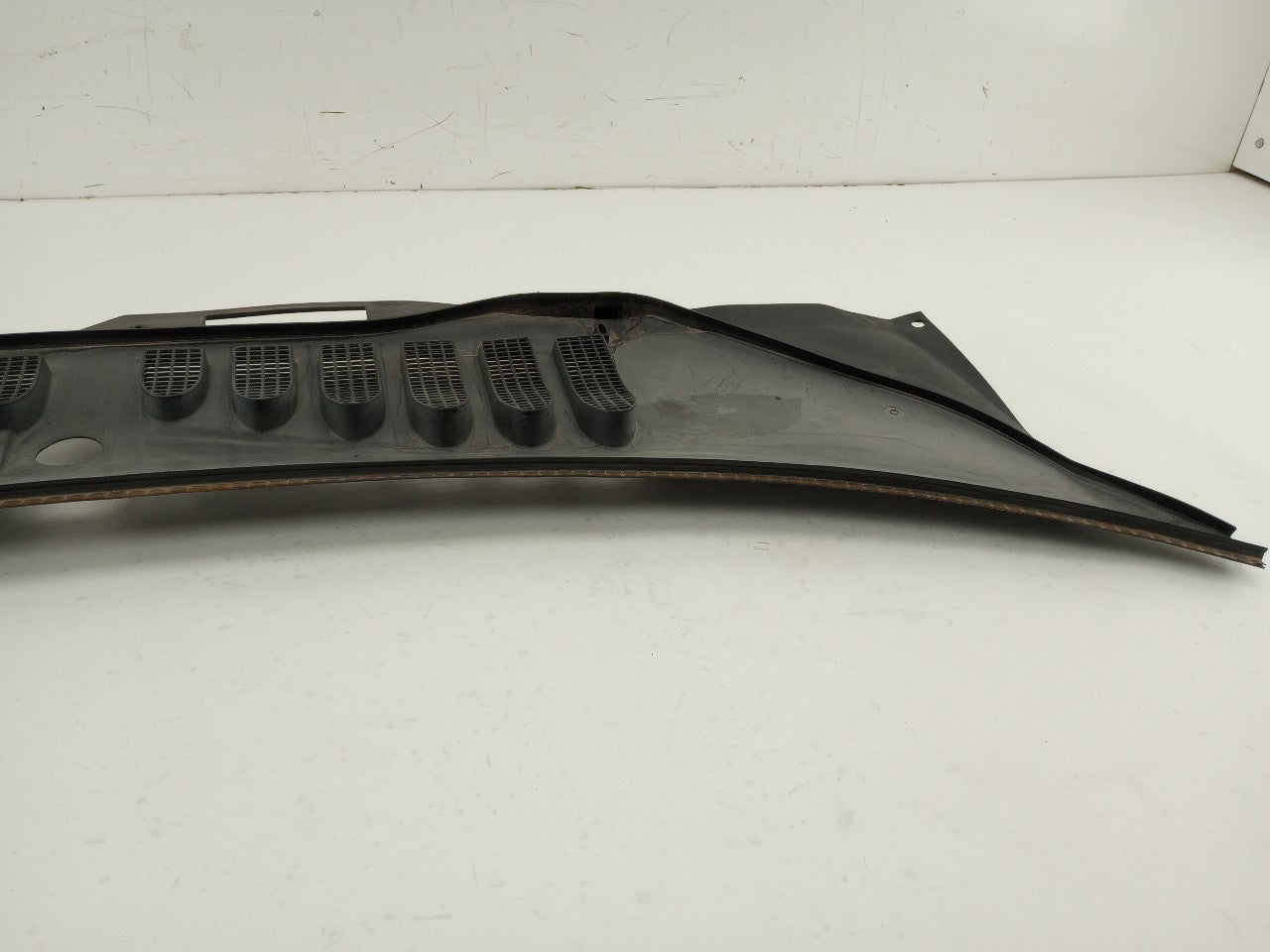Volvo 850 Windshield Cowl Vent Panel