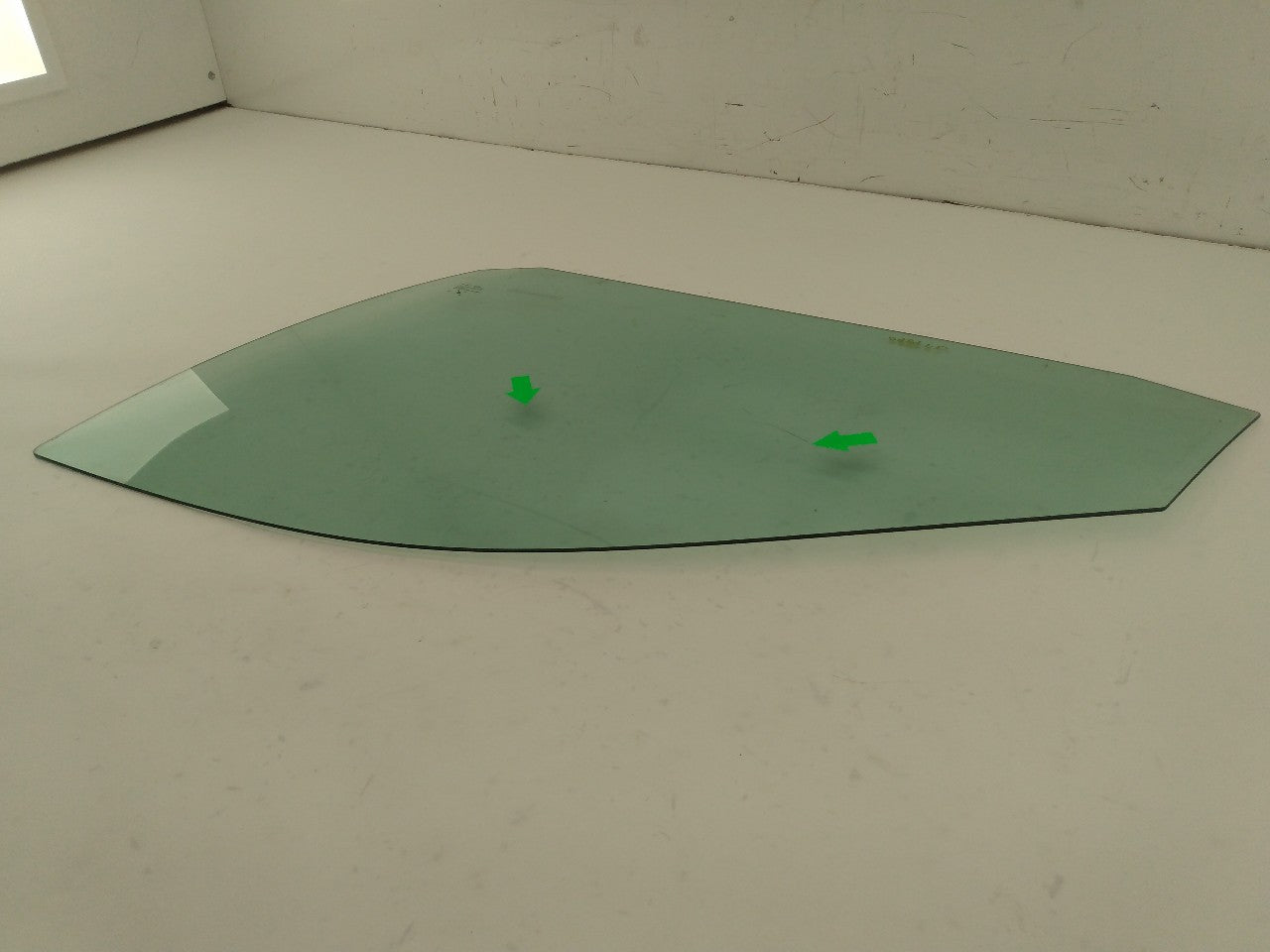 Saab 9-3 Driver Left Front Door Window Glass
