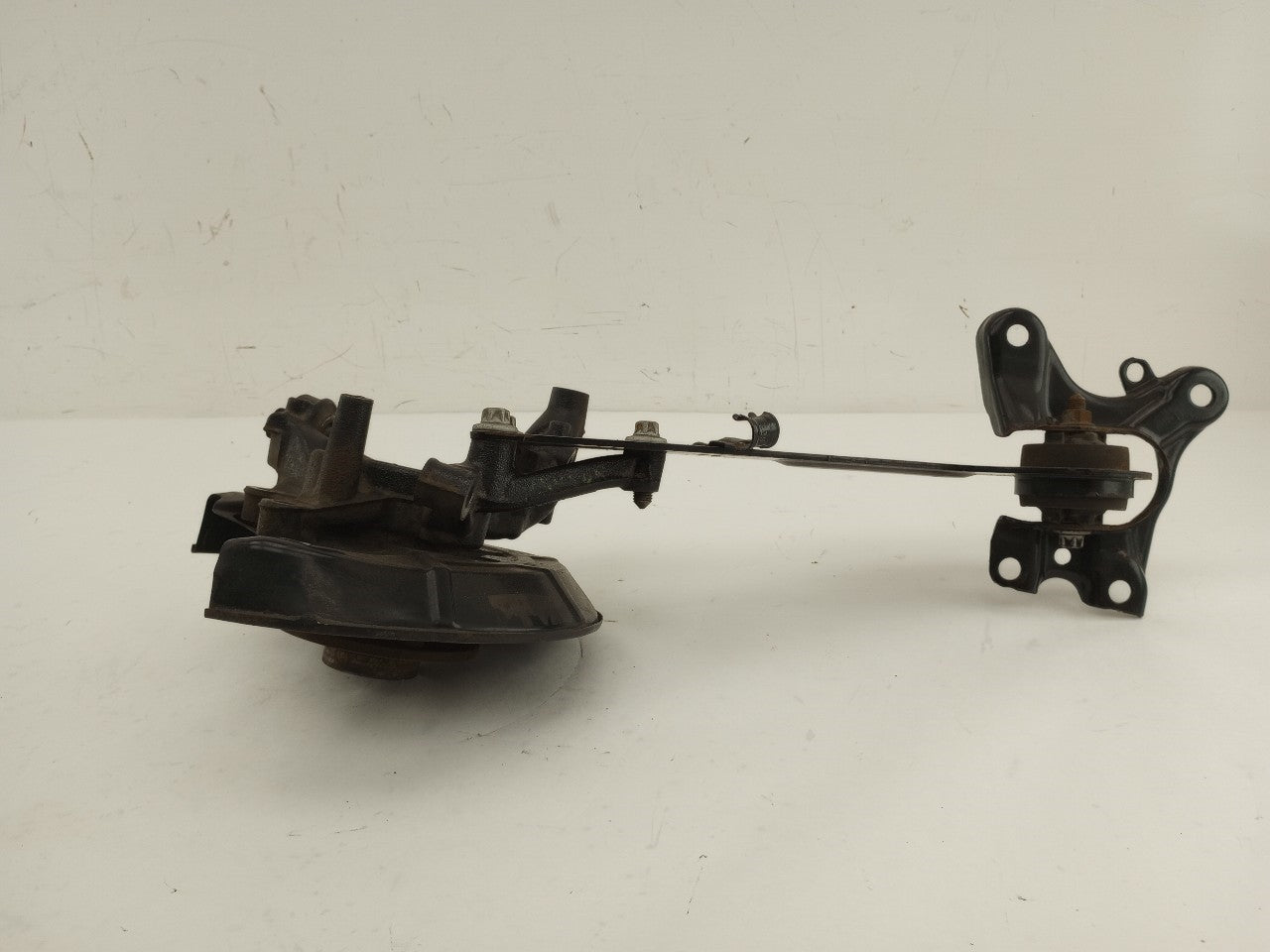Saab 9-3 Passenger Right Rear Spindle Knuckle Hub