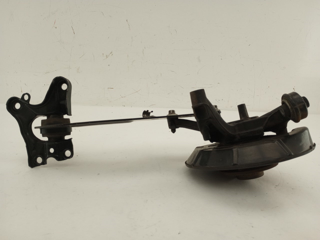 Saab 9-3 Passenger Right Rear Spindle Knuckle Hub