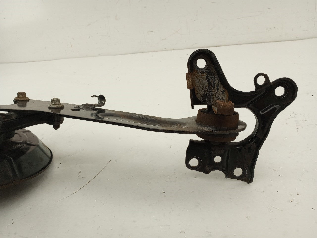 Saab 9-3 Driver Left Rear Spindle Knuckle Hub