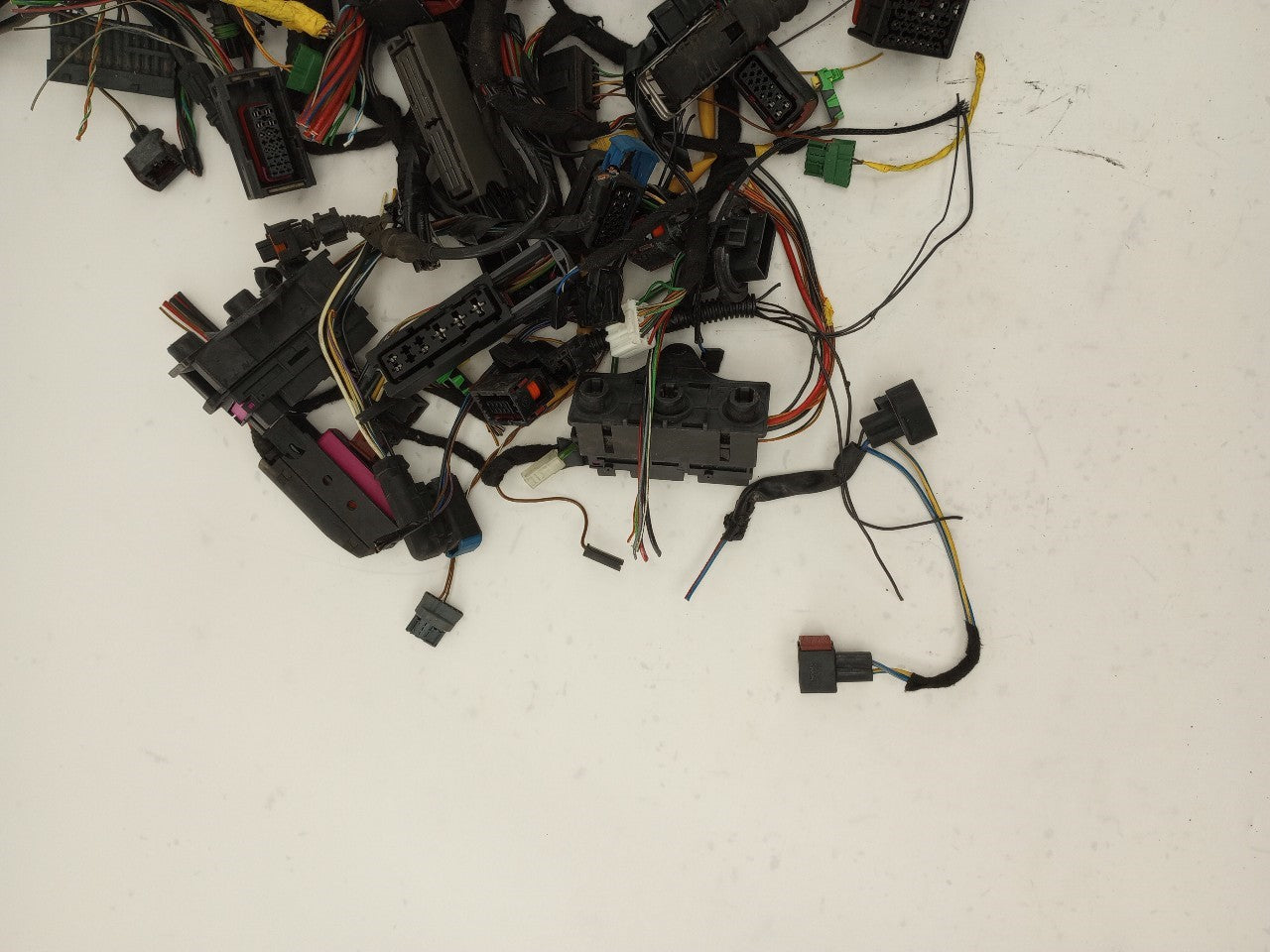Saab 9-3 Vehicle Wiring Pigtails