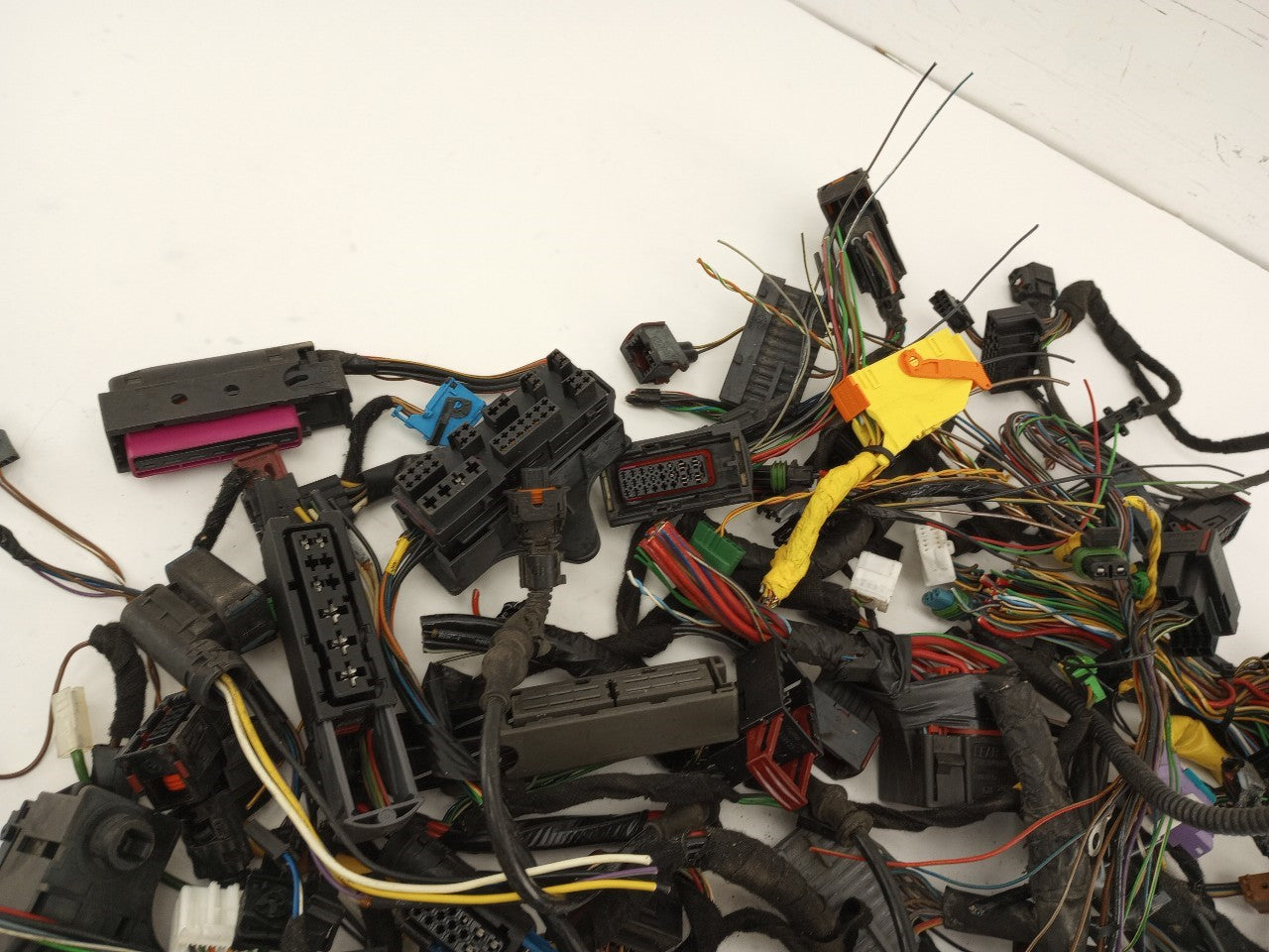 Saab 9-3 Vehicle Wiring Pigtails