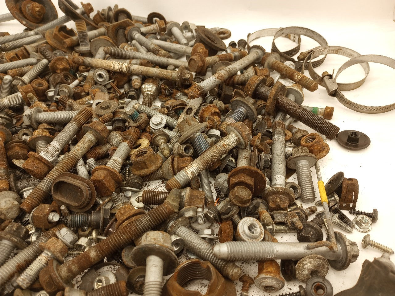 Saab 9-3 Dismantling Hardware Fasteners Bolts & Nuts