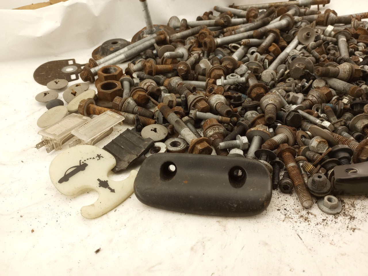 Saab 9-3 Dismantling Hardware Fasteners Bolts & Nuts