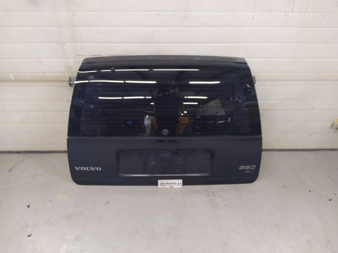Volvo 850 Trunk Liftgate
