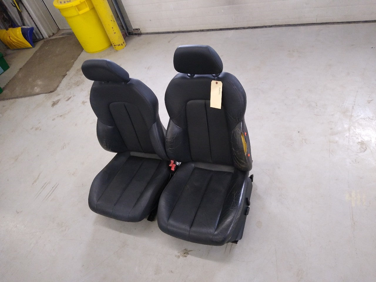 Mercedes SLK320 Pair Of Front Seats - 0