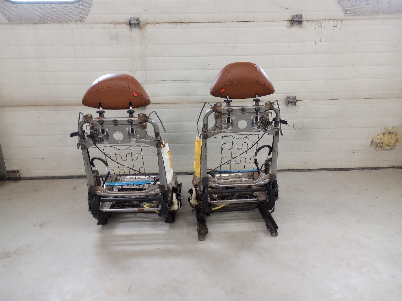Lexus SC430 Pair Of Front Seat Track Frame Assembly - 0